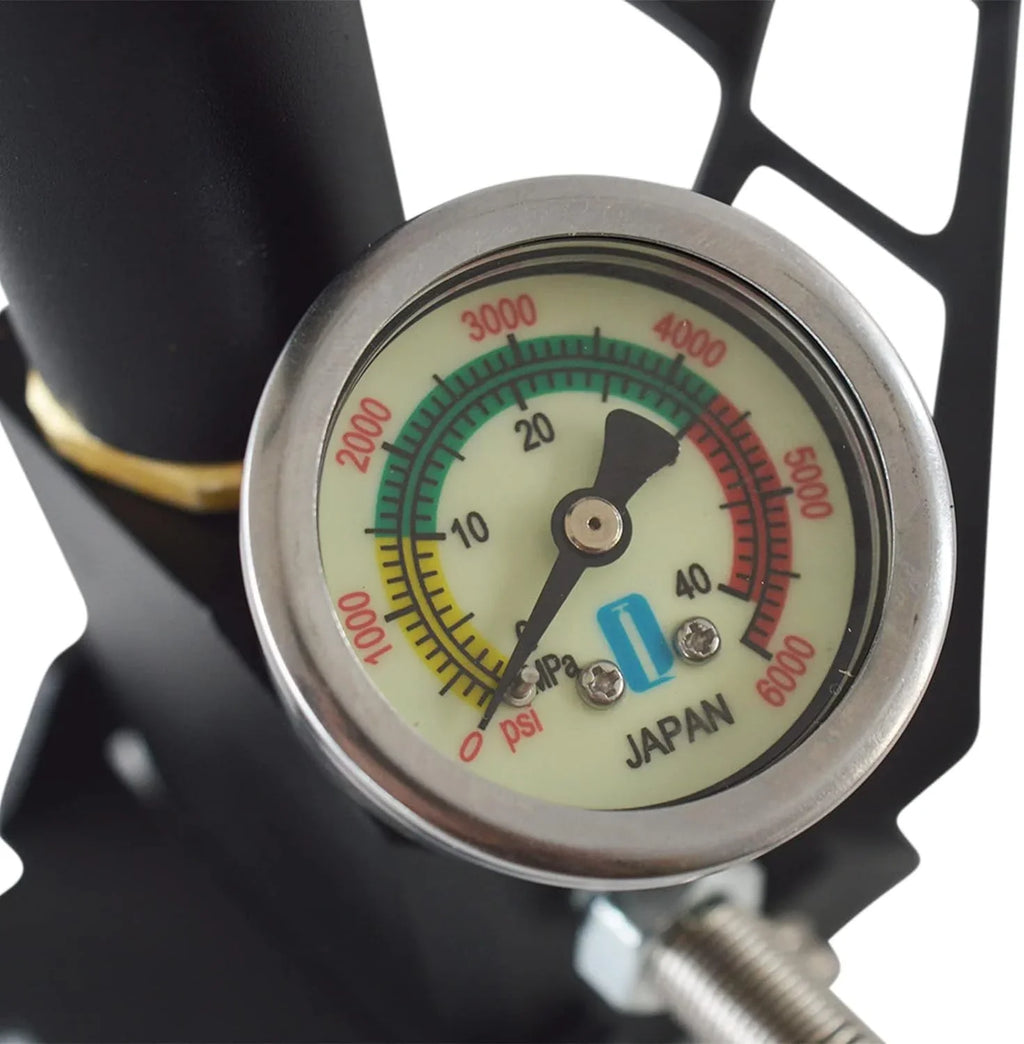 Hunting Inflator Four Hand PreAsion Air Stage PCP 5800PSI Operated Pressure pump High