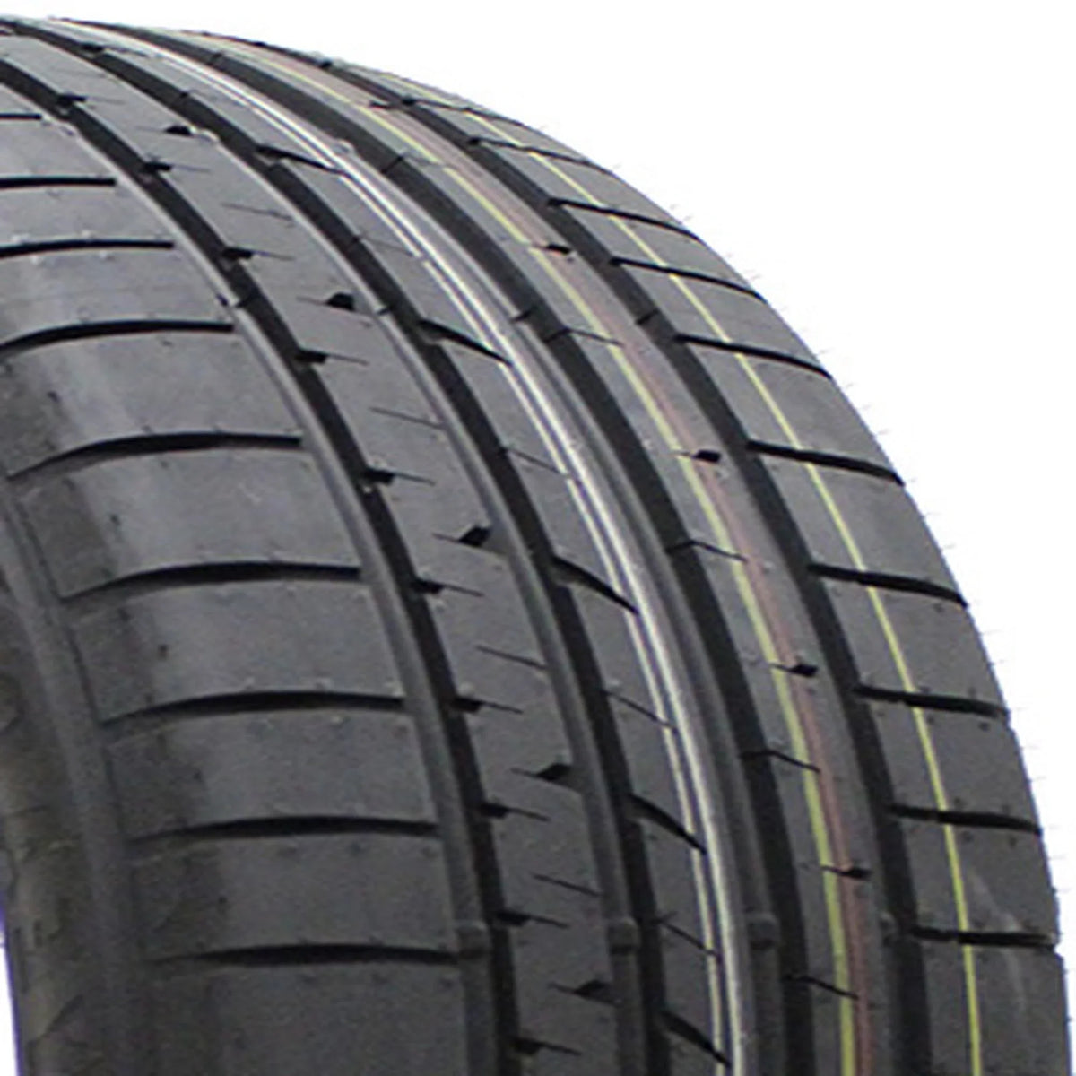 93Y Goodyear Performance XL Eagle 2 Tire ROF 225/40R19 F1 Asymmetric Passenger