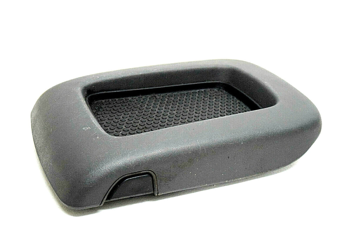Lid 06 Tahoe Charcoal 03 Chevy Yukon Center 05 Console Silverado 04